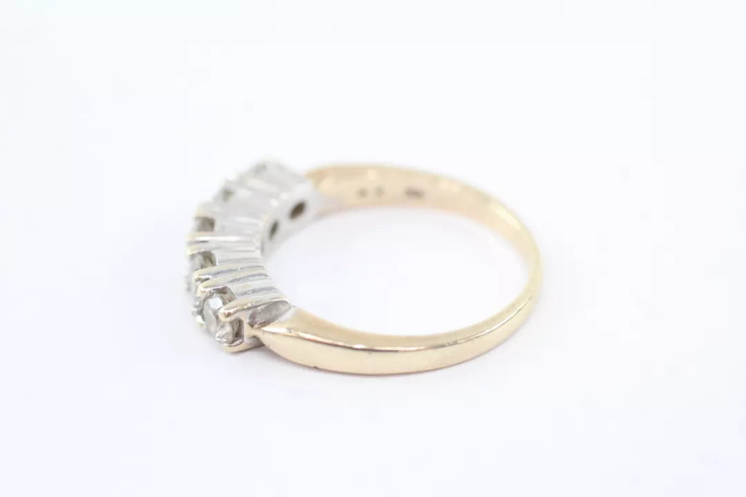 PRELOVED 9ct Gold 5 stone diamond ring