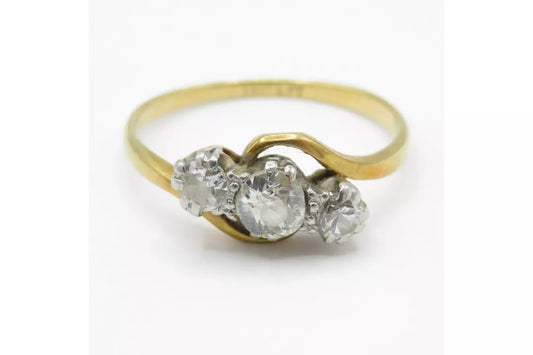 ANTIQUE Gold diamond crossover trilogy ring
